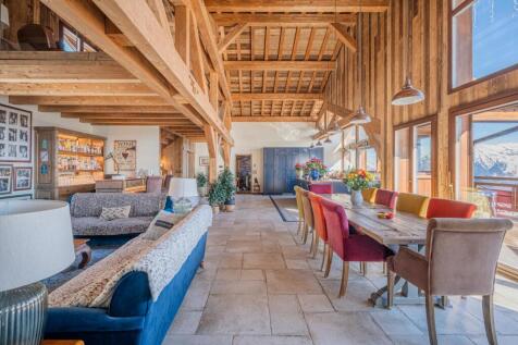 Outstanding chalet f