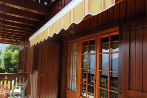 Chalet for sale in V