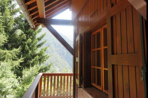 Chalet for sale in V