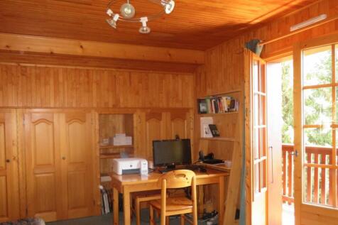 Chalet for sale in V