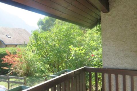 Chalet for sale Bour