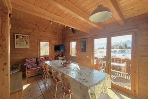 Chalet for sale La T