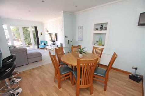 Dining area.jpg