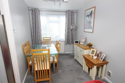 Dining area.jpg