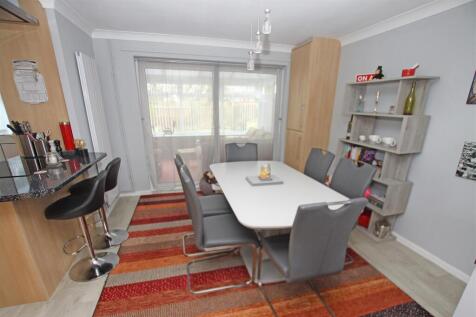 Dining area.jpg