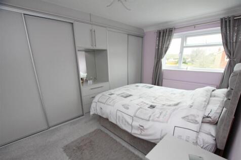 Bedroom one a.jpg