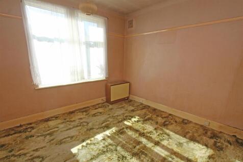 Bedroom one.jpg
