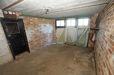 Garage.jpg