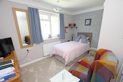 Bedroom two.jpg