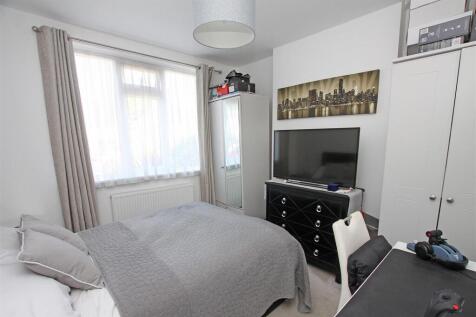 Bedroom 2.jpg