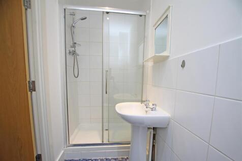 Shower room.jpg
