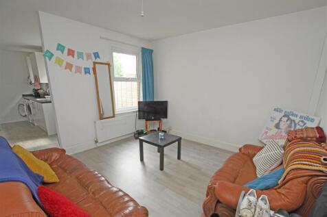 Dining room a.jpg