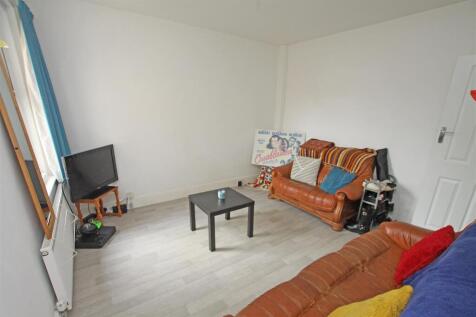 Dining room b.jpg
