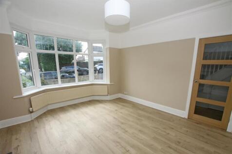 Living room b.jpg