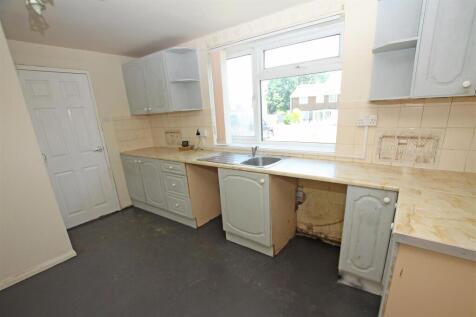 Kitchen b.jpg