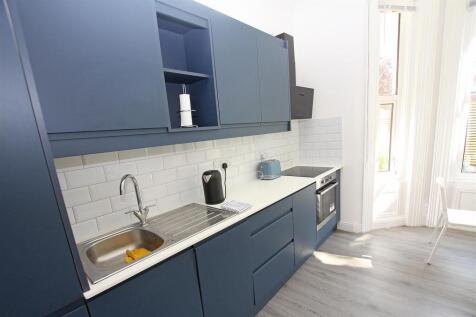 Kitchen area.jpg