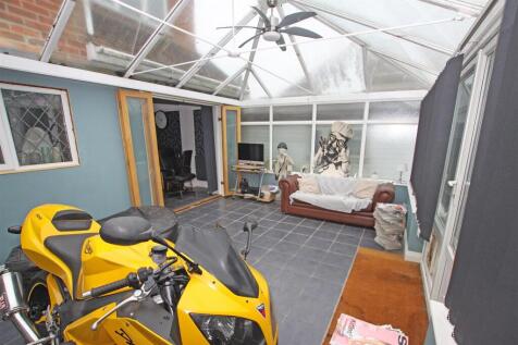 Conservatory b.jpg