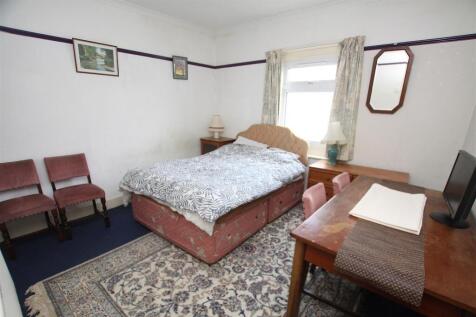 Bedroom two.jpg