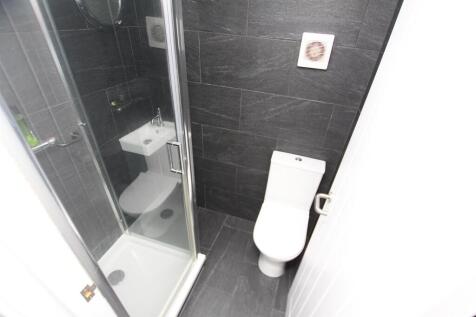Shower room.jpg