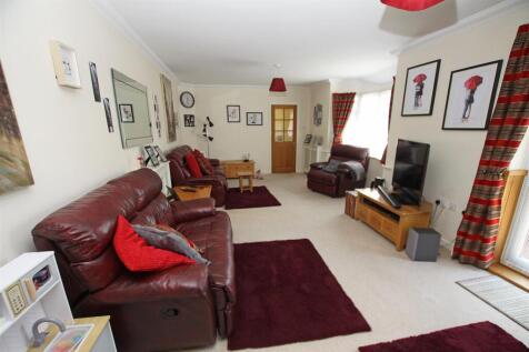 Living room a.jpg