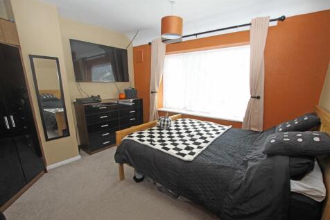 Bedroom one.jpg