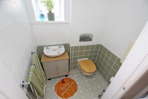 Downstairs cloakroom.jpg