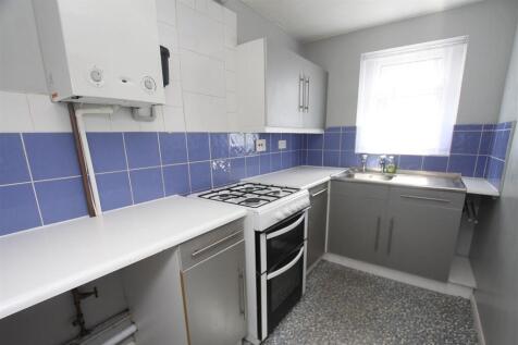 Kitchen a.jpg