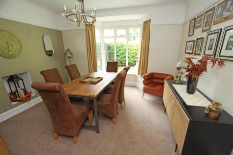 Dining room.jpg
