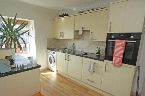 Kitchen b.jpg
