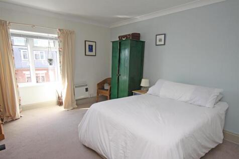 Bedroom.jpg