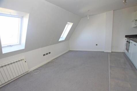 Lounge Kitchenette a.jpg