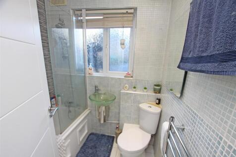 Ground floor bathroom.jpg