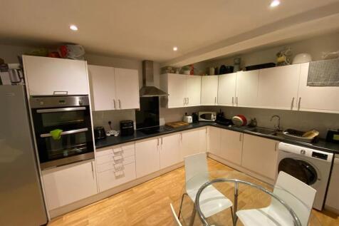 WhatsApp Image 2025-12-08 at 16.49.47 (2).jpeg