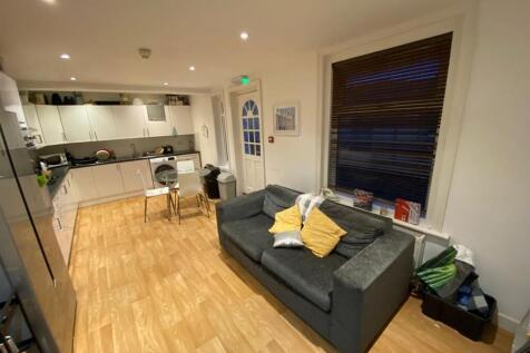 WhatsApp Image 2025-12-08 at 16.49.49.jpeg