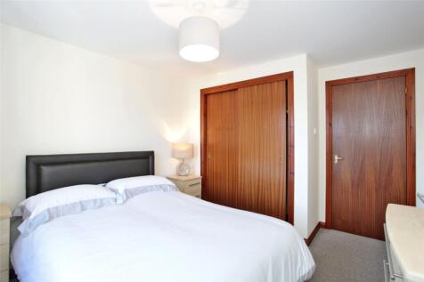 Bedroom 2 Pic 3