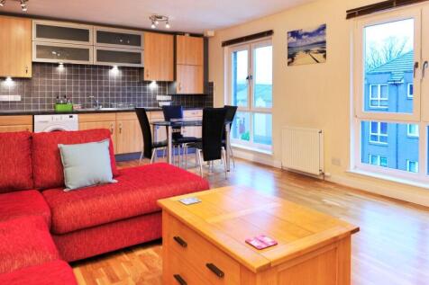 Lounge/Kitchen