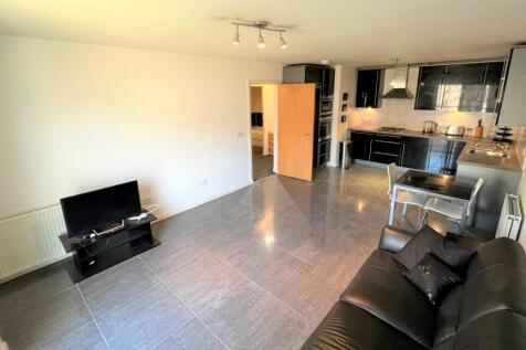 Lounge/Kitchen Alt.