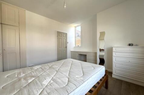 Main Bedroom 2