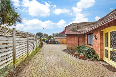 Driveway/Parking