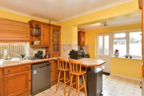 Kitchen /Breakfast Room