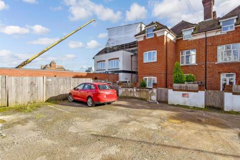 Driveway/Parking