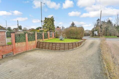 Driveway/Parking