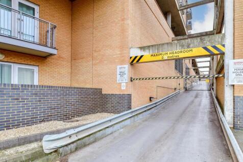 Driveway/Parking