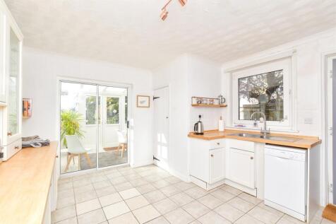 Kitchen /Breakfast Room