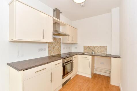 Lounge/Kitchen
