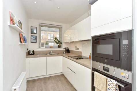 Kitchen/ Living Area