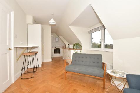 Kitchen/ Lounge