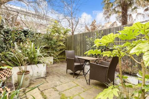 Patio / Decking
