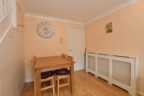 Lounge/Dinning Room