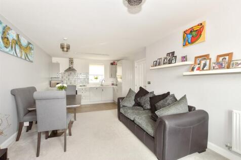 Lounge/Kitchen/ Dining Area